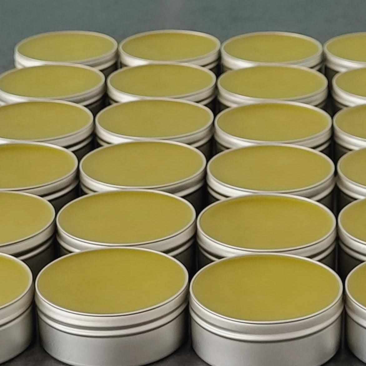 Wise Choice Naturals® Tattoo Ointment Produktion.